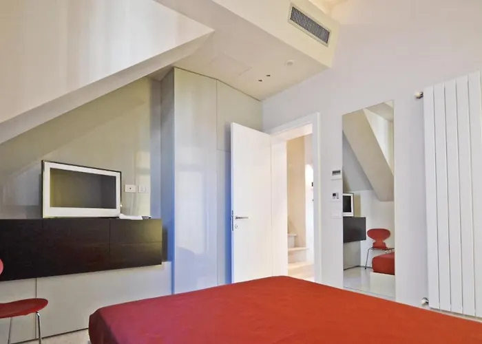 Ai Bareteri Luxury Canal View